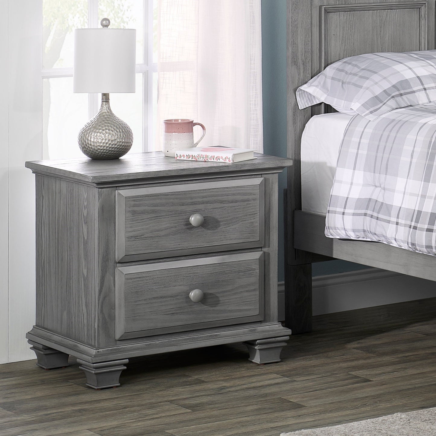 Kenilworth 2-Drawer Nightstand