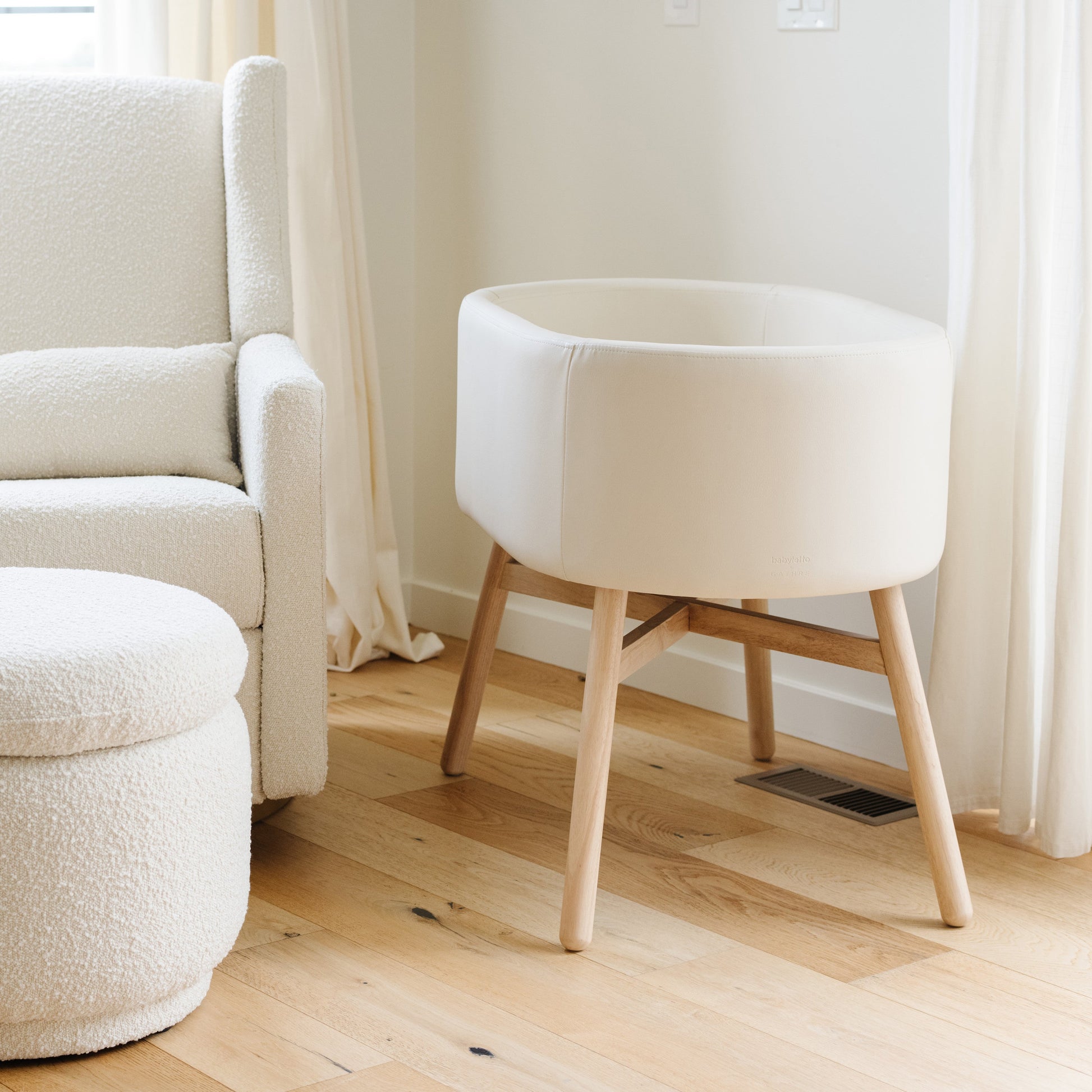 M26834GYLB,babyletto x GATHRE Capsule Bassinet in Ivory