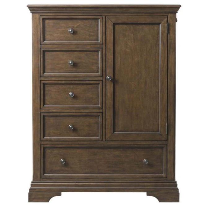 Olivia Chifforobe