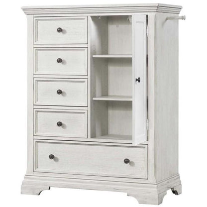 Olivia Chifforobe