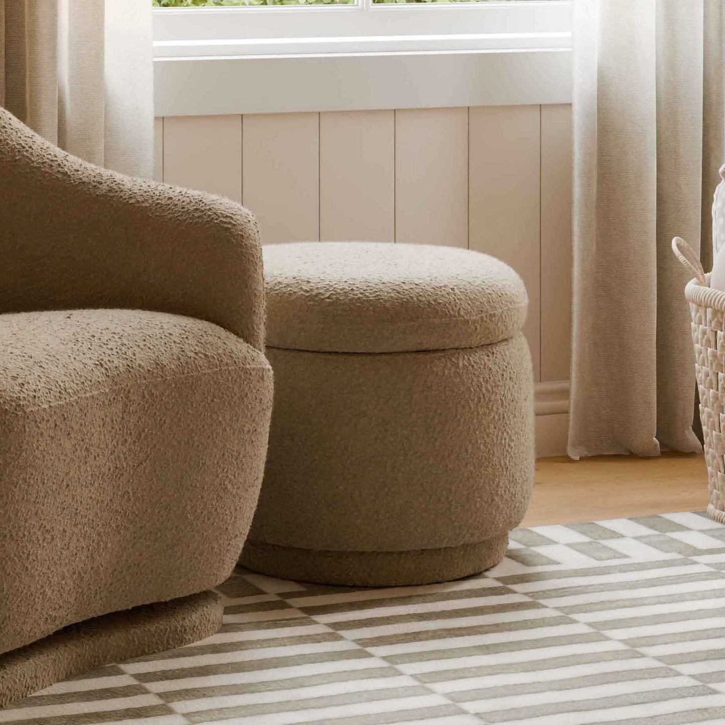 M22985SAB,Enoki Storage Ottoman in Sand Boucle
