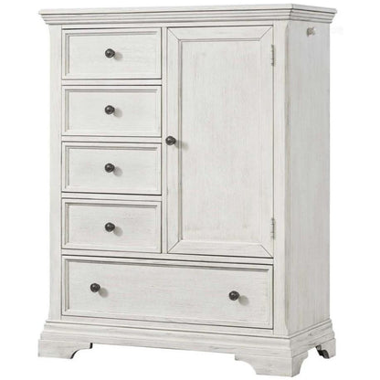 Olivia Chifforobe