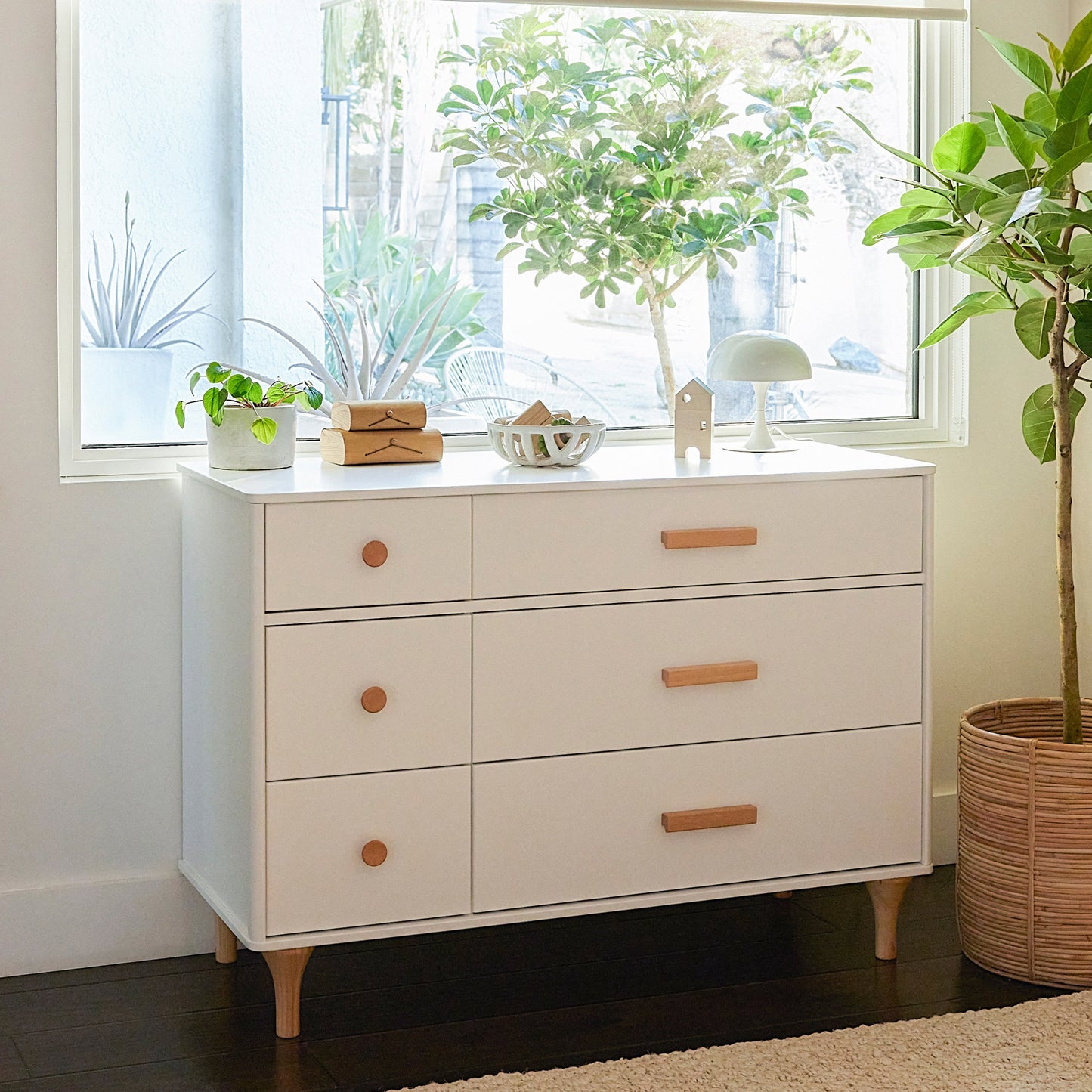 M9016WN,Lolly 6-Drawer Double Dresser  Assembled in White/Natural