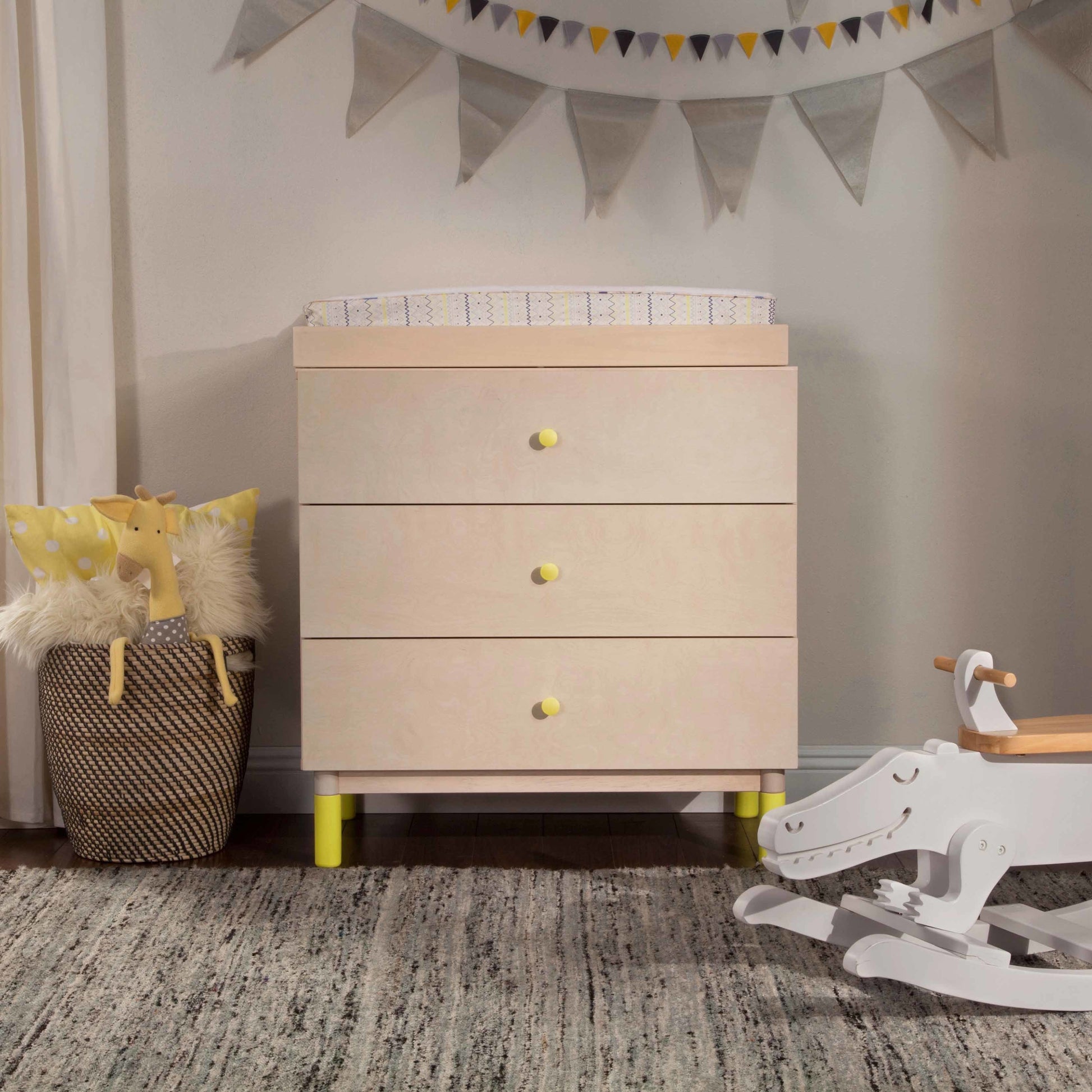 M12970YL,Gelato Feet Set in Spring Yellow Finish