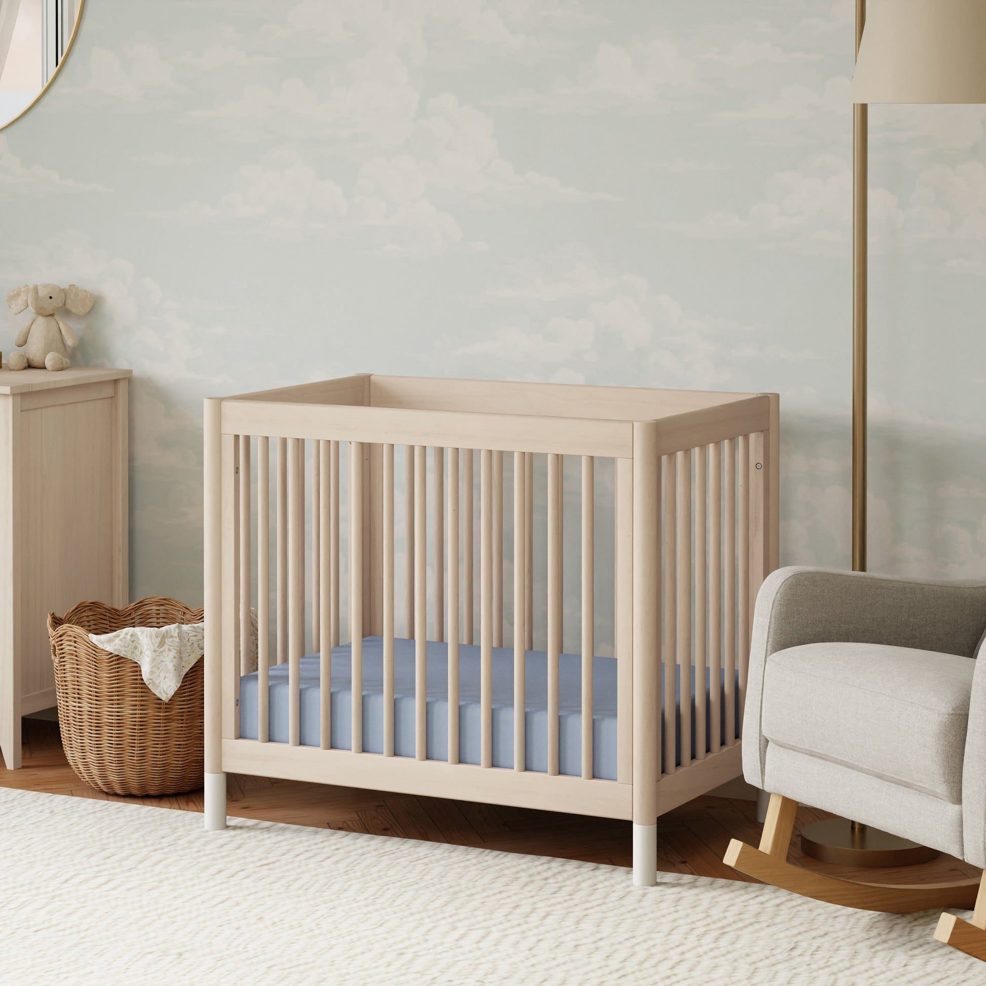 M12998NXW,Gelato 4-in-1 Convertible Mini Crib and Twin bed in Washed Natural Finish w/White Feet