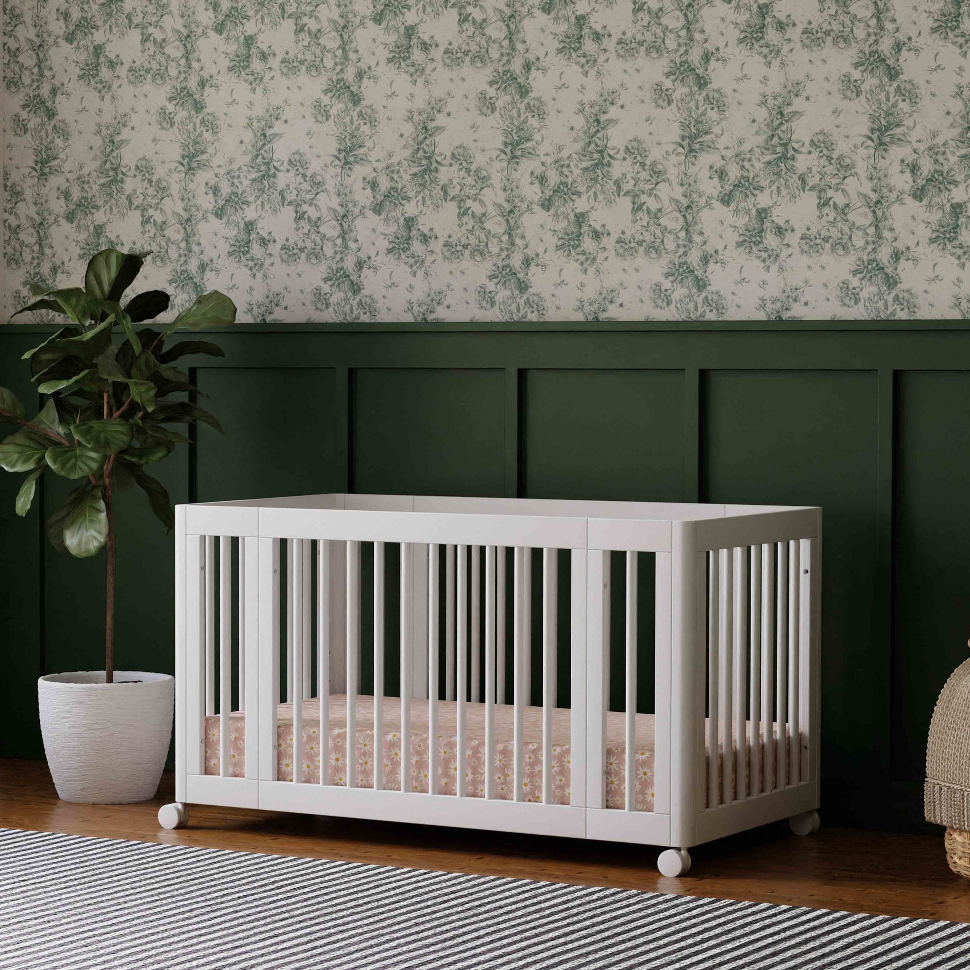M23401W,Yuzu 8-in-1 Convertible Crib w/All-Stages Conversion Kits in White