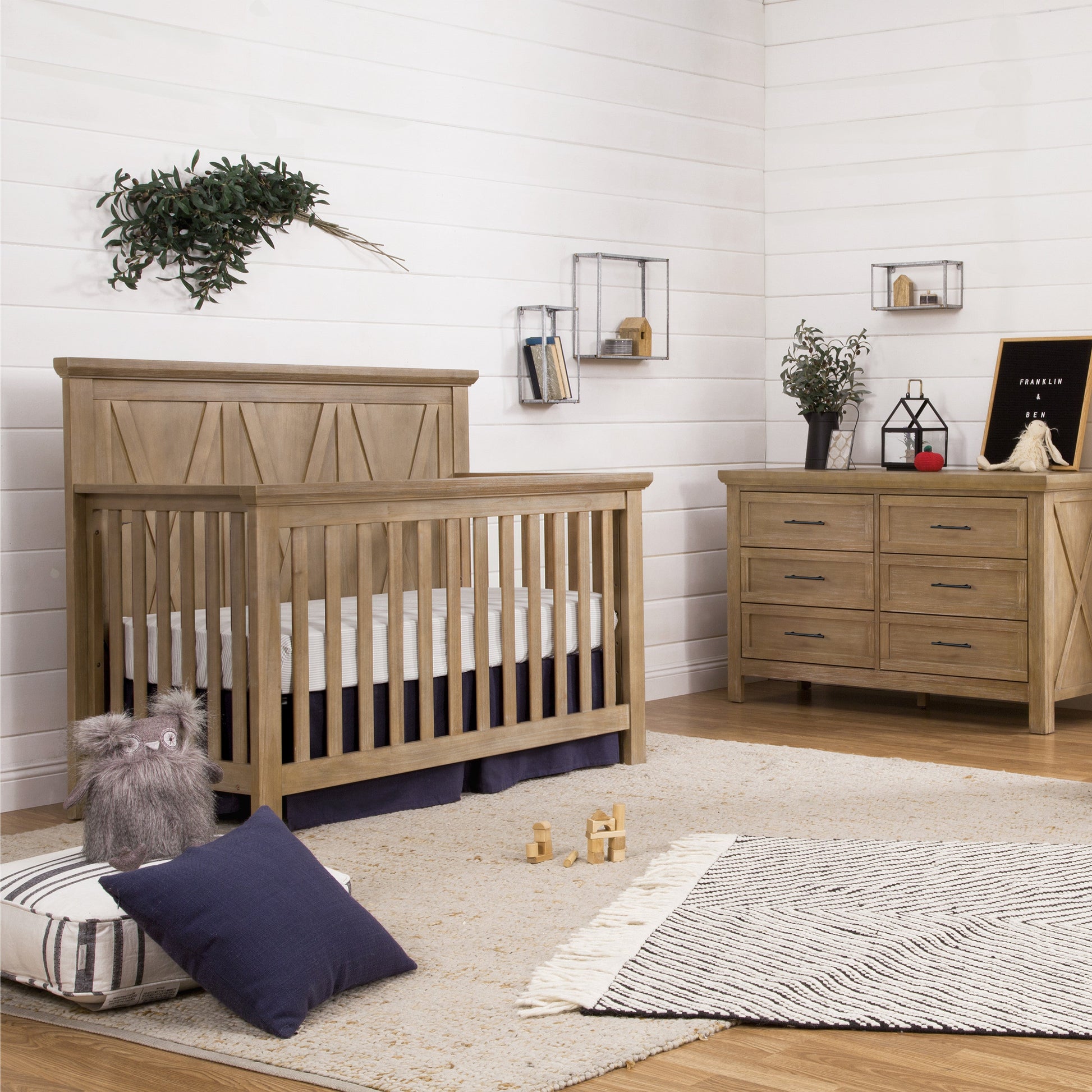 B14501DF,Emory Farmhouse 4-in-1 Convertible Crib in Driftwood