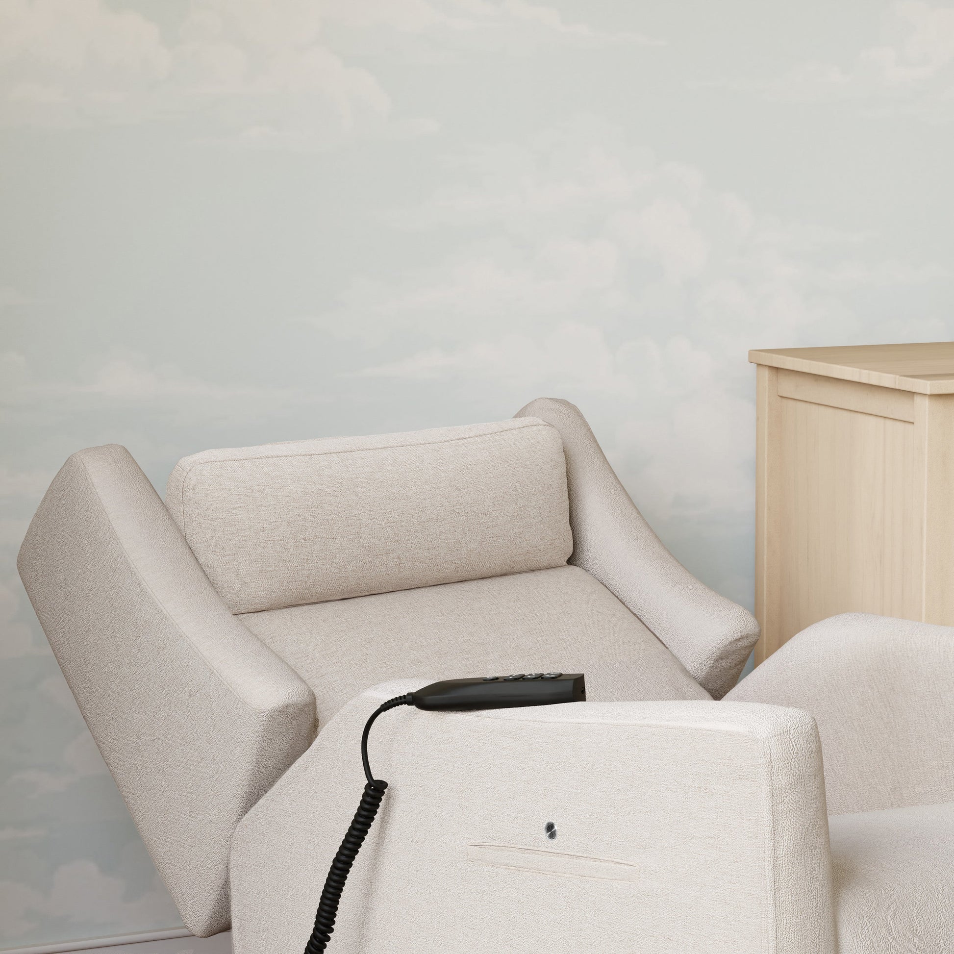 M11283PBEW,Kiwi Deluxe Power Glider Recliner w/Heat&Massage in Performance Beach Eco-Weave