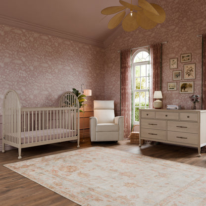 M31401WP,Alouette 3-in-1 Convertible Spindle Crib in Washed Pine