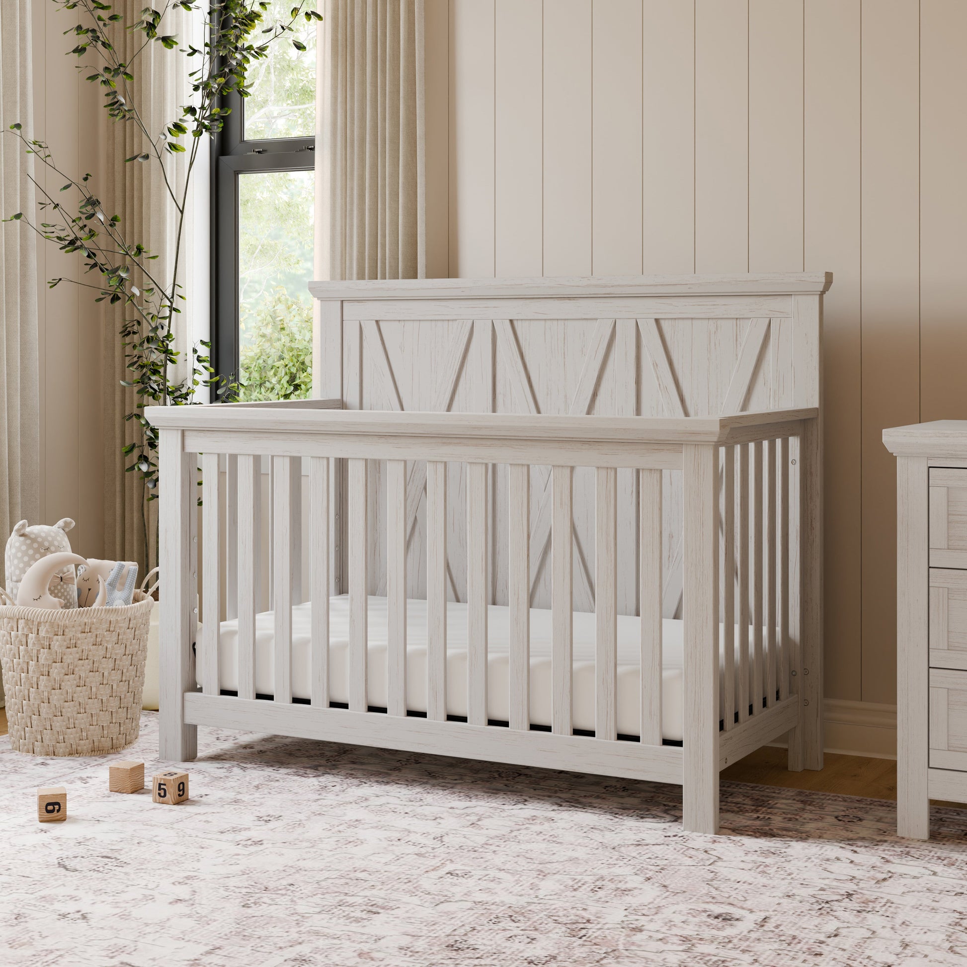 B14501WDF,Emory Farmhouse 4-in-1 Convertible Crib in White Driftwood