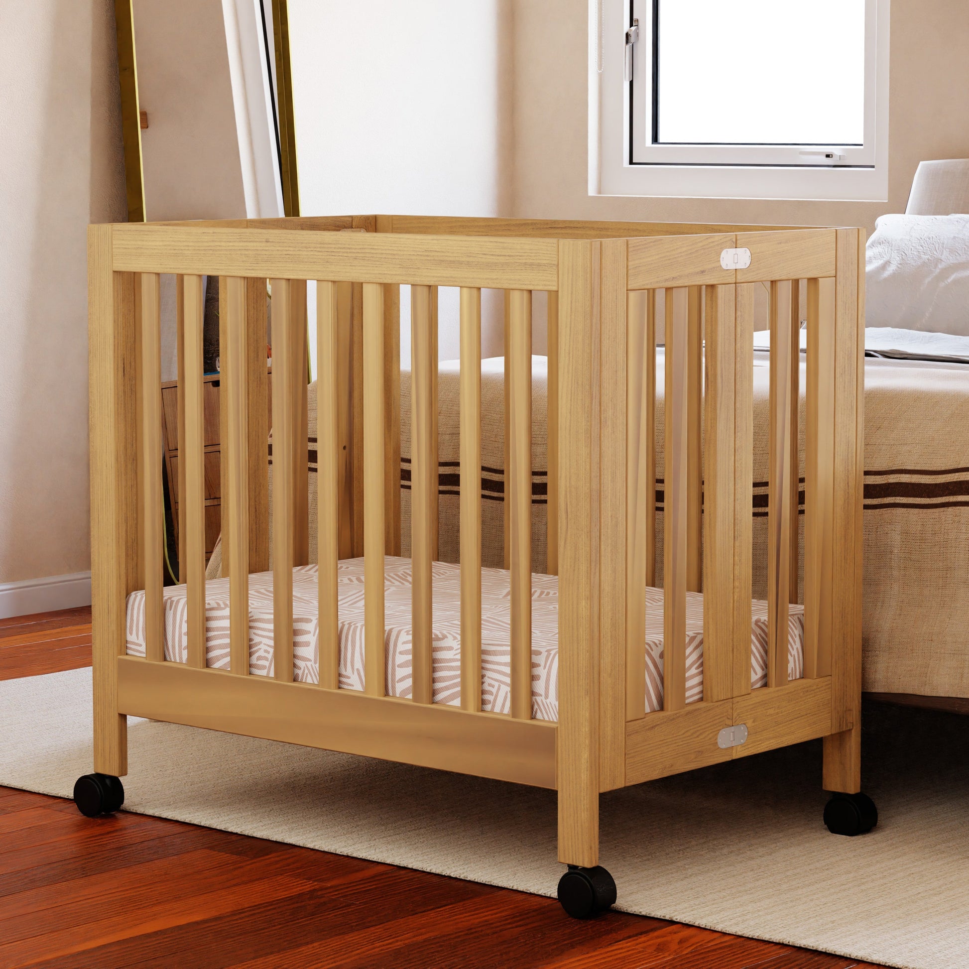 M6698HY,Origami Mini Crib in Honey