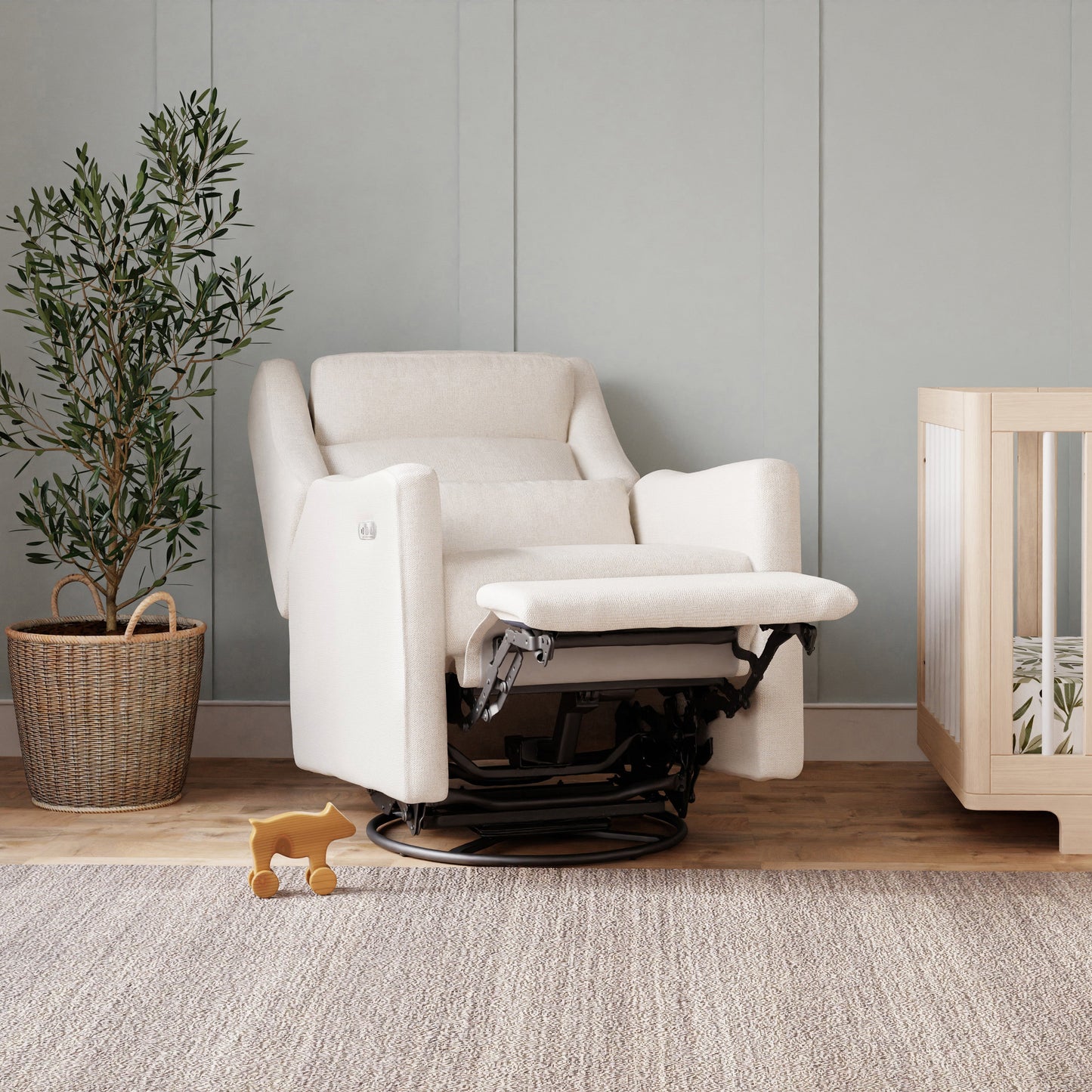 M11286PCMEW,Kiwi Plus Power Glider Recliner w/ Power Headrest in Performance Cream Eco-Weave
