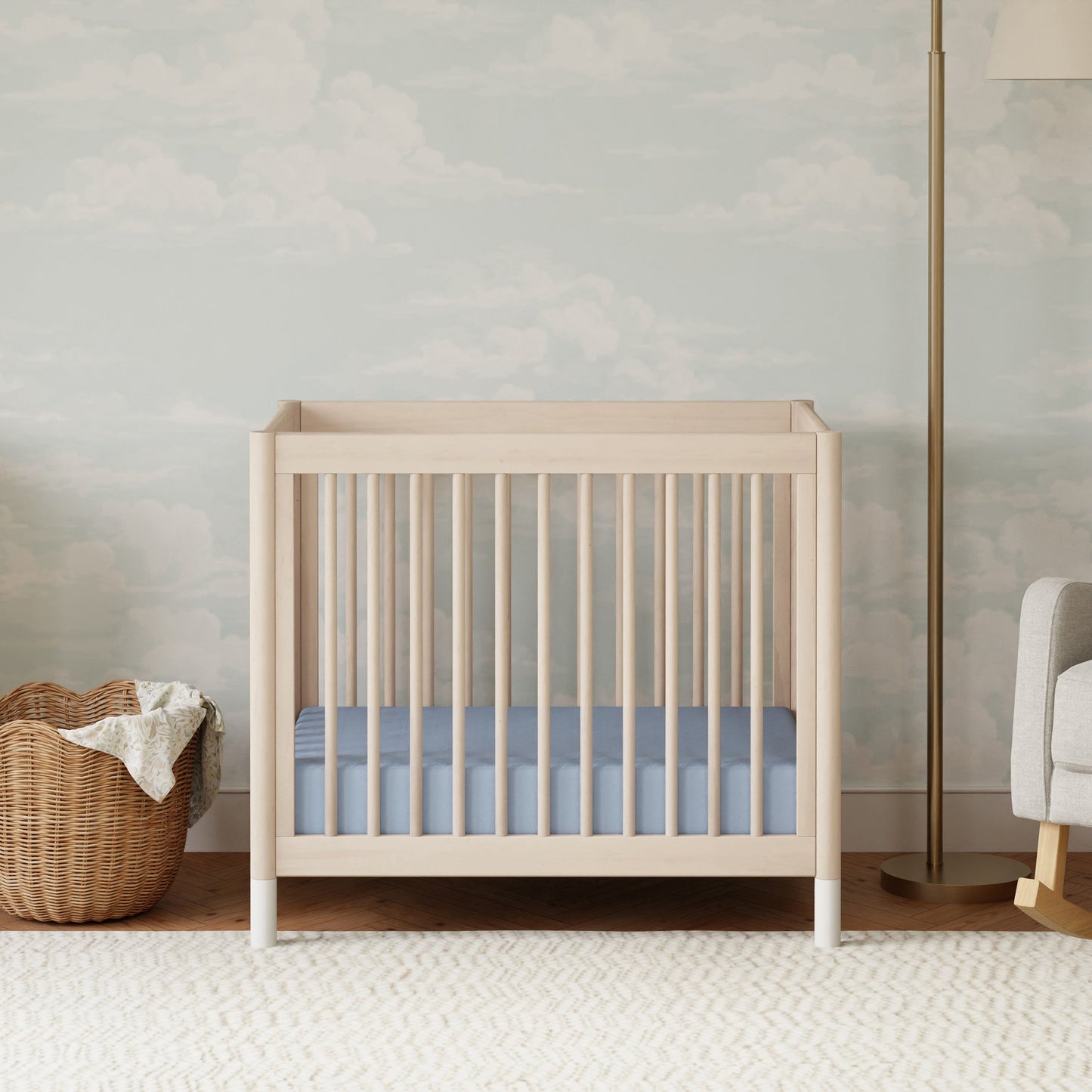 M12998NXW,Gelato 4-in-1 Convertible Mini Crib and Twin bed in Washed Natural Finish w/White Feet
