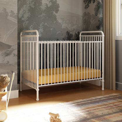 B15501WX,Abigail 3-in-1 Convertible Crib in Washed White