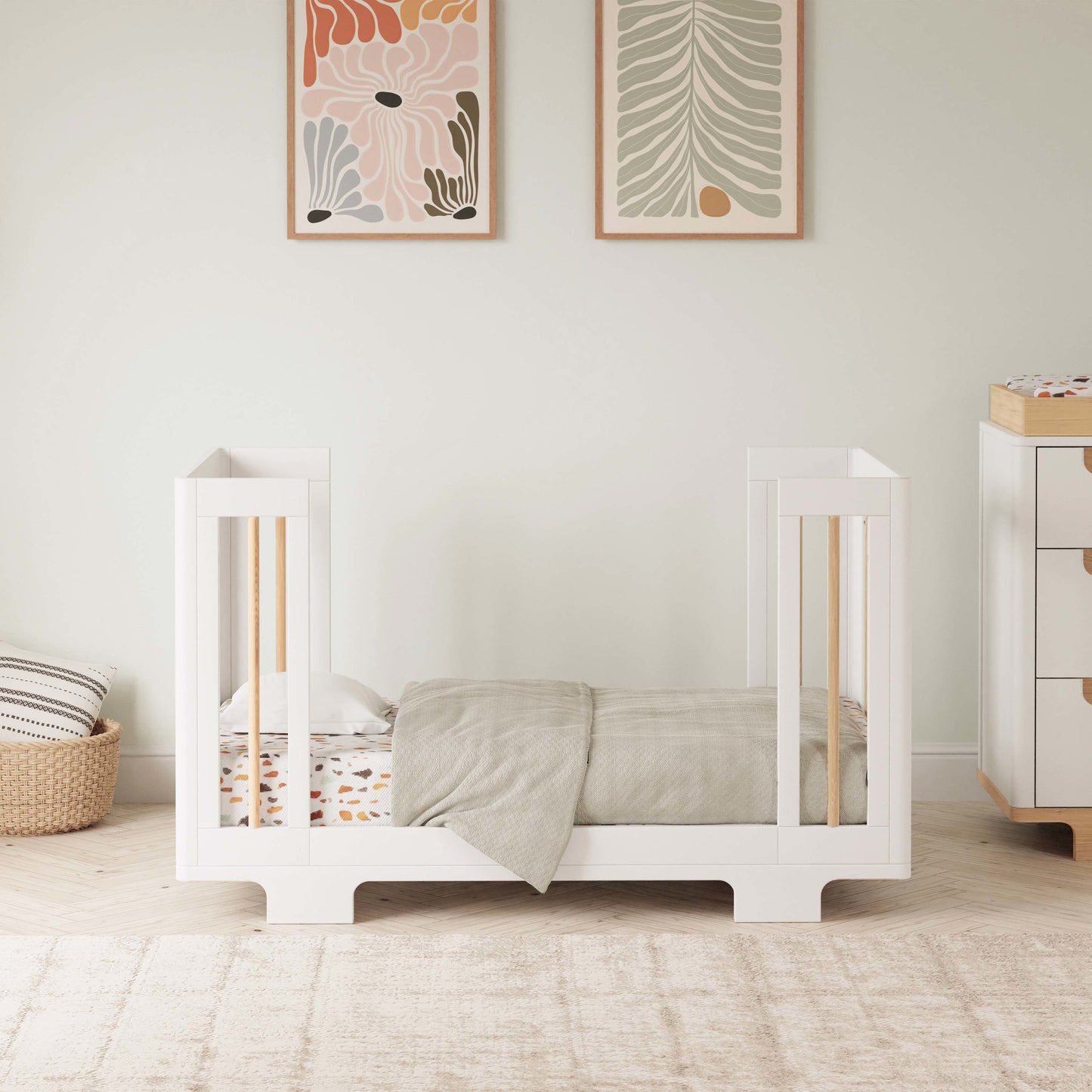 M23401WN,Yuzu 8-in-1 Convertible Crib w/All-Stages Conversion Kits in White/Natural