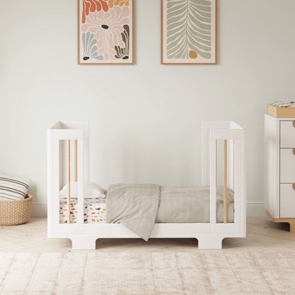 M23401WN,Yuzu 8-in-1 Convertible Crib w/All-Stages Conversion Kits in White/Natural