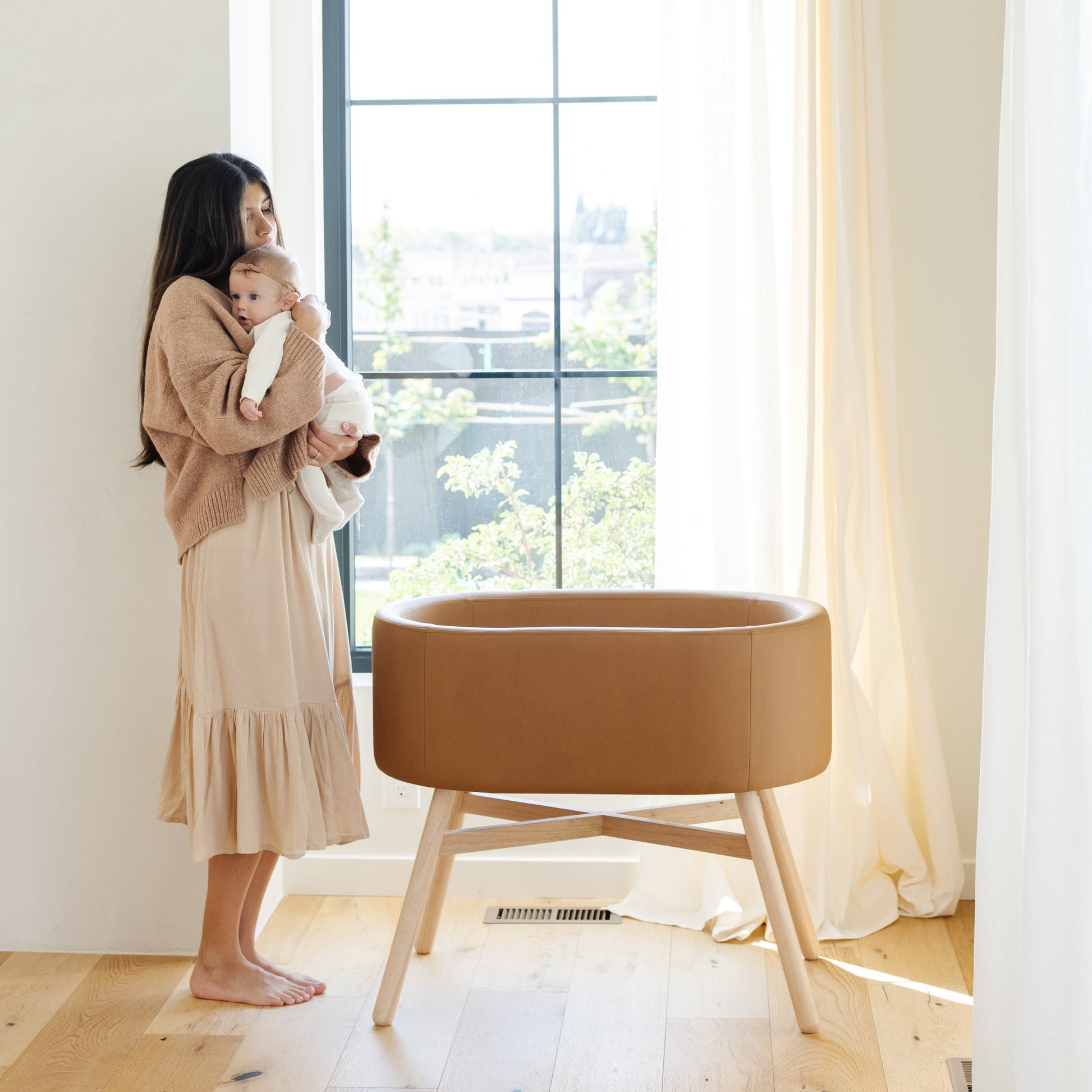 M26834GCLB,babyletto x GATHRE Capsule Bassinet in Camel