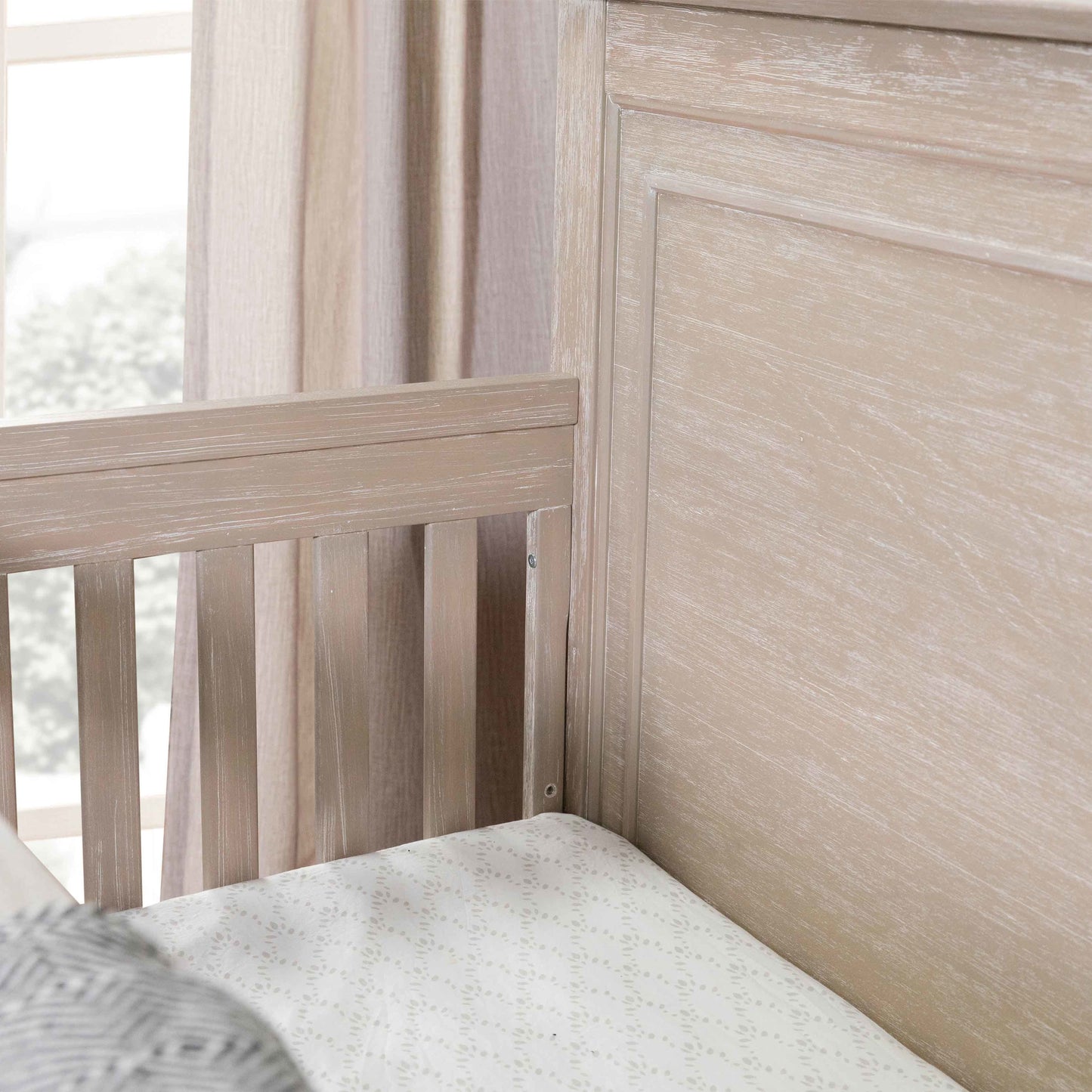 M24401SDB,Beckett Rustic 4-in-1 Convertible Flat Top Crib in Sandbar